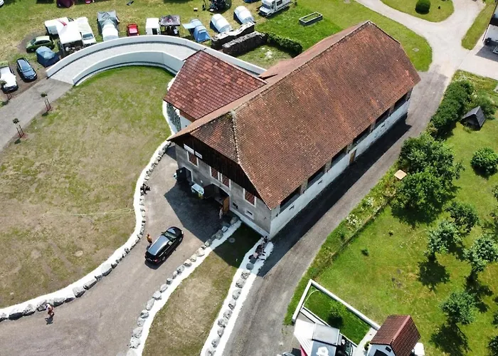 Schladnitzer Dorfstadl 营地 *