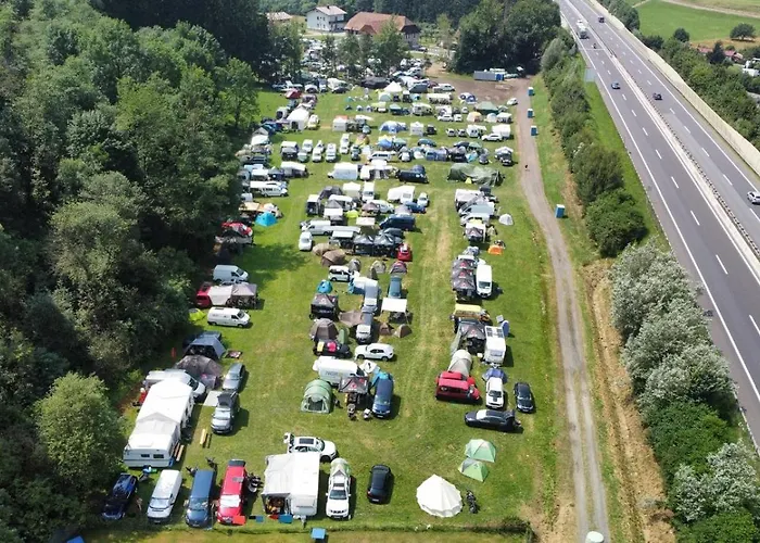 营地 Schladnitzer Dorfstadl Goss